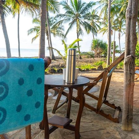 Hibiscus Beach House Pangani エクステリア 写真